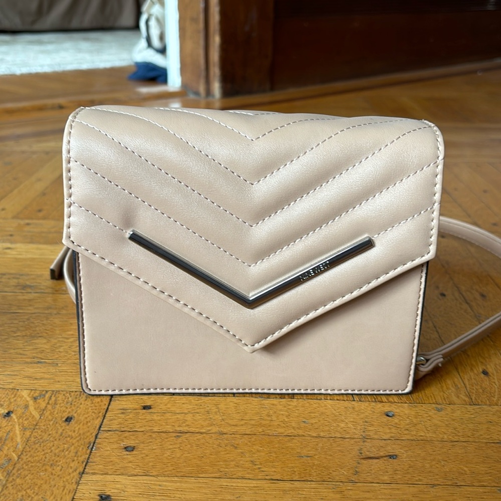 Nine West cross body bag in cream